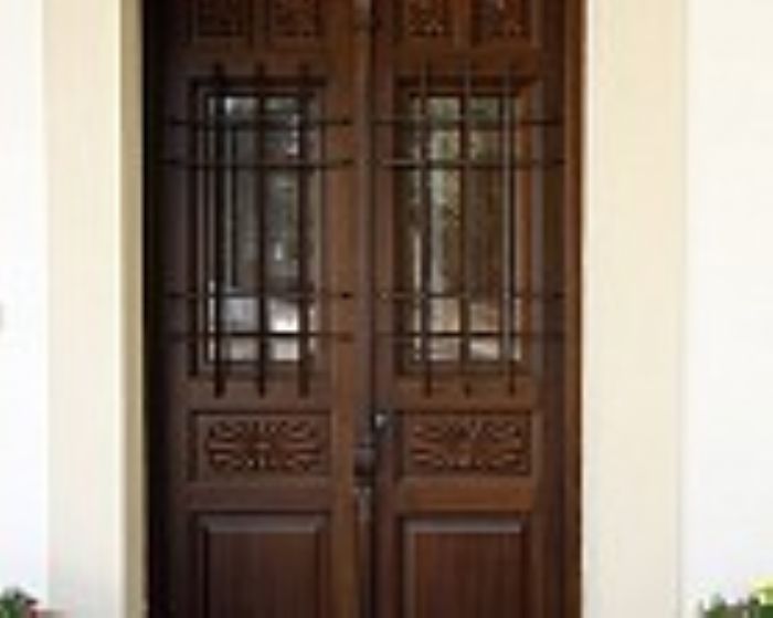 PUERTAS Y ESTRUCTURAS
